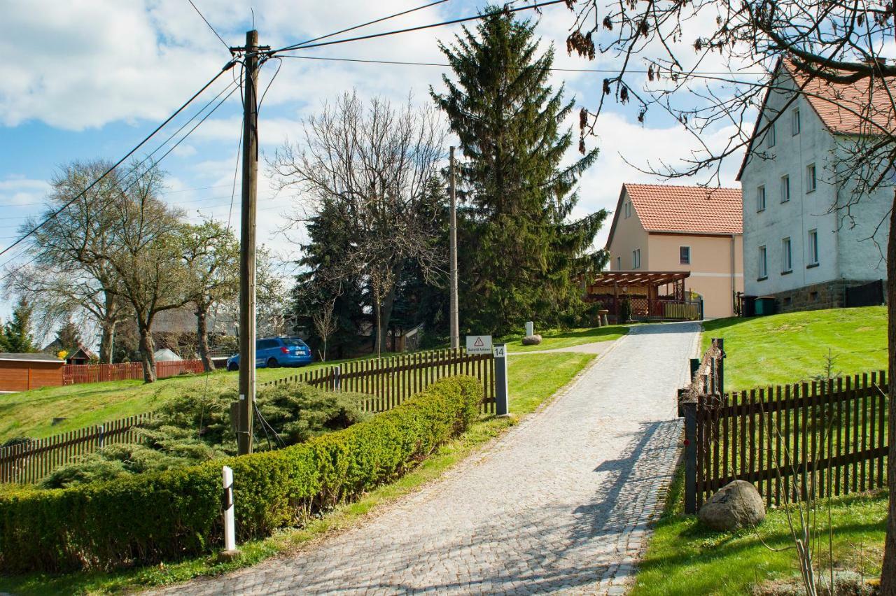 Dreiseitenhof Ferienwohnung Kuenzel Tharandt Exterior photo